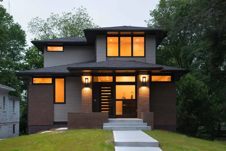 Oakhurst custom home exterior in Decatur Georgia